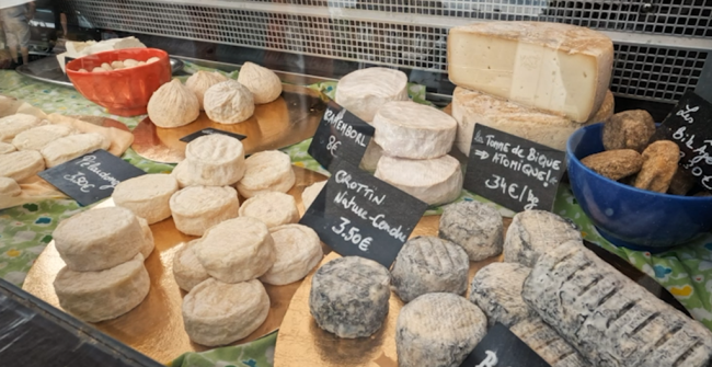 Vitrine de vente de la chèvrerie