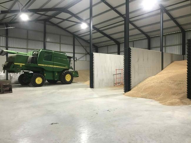 Bâtiment de stockage des céréales